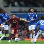 曼城2-0战胜埃弗顿,迎来两连胜,新星闪亮助球队前行-足球直播网-足球赛程-世界杯足球