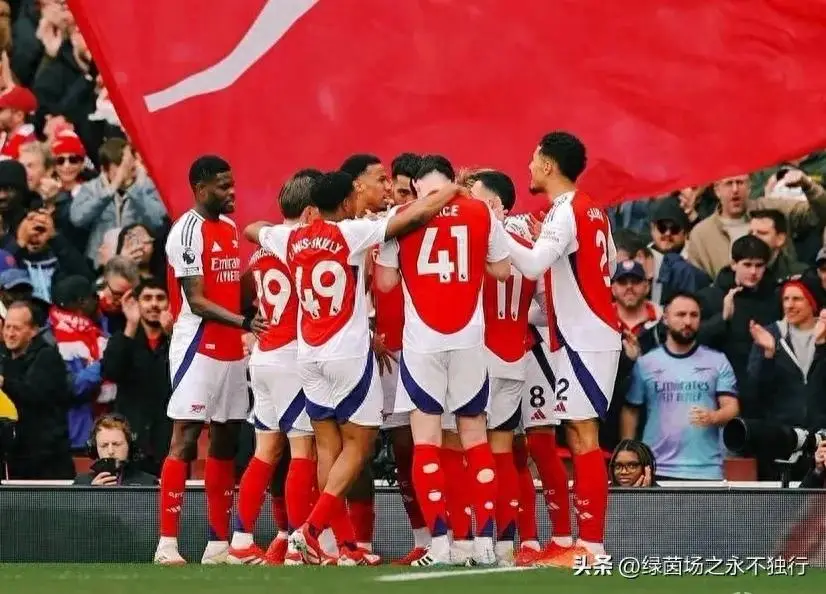 阿森纳击败曼联，赢得锋霸争夺战，50场造64球，报价7500万欧元-足球直播网-足球赛程-世界杯足球