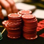 炸金花翻倍下注时机分析:打造胜利的关键策略-足球直播网-足球赛程-世界杯足球