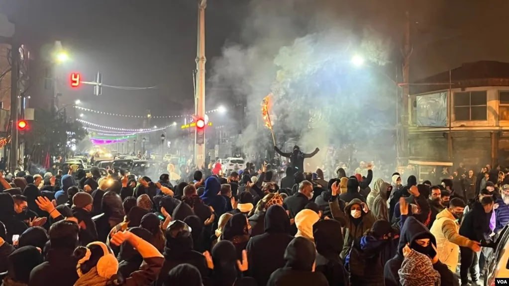 伊朗大规模抗议持续-足球直播网-足球赛程-世界杯足球